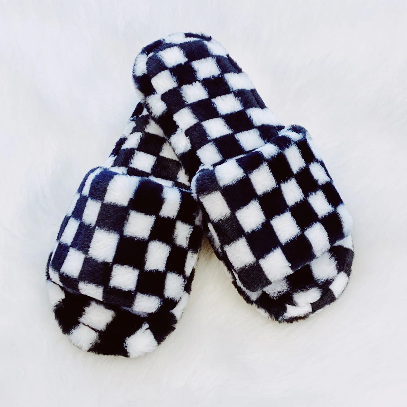 Checkered Slipper - The Dragonfly Boutique