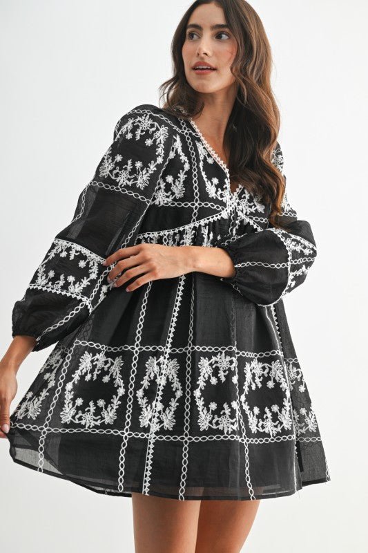 Holiday Delight Dress - The Dragonfly Boutique