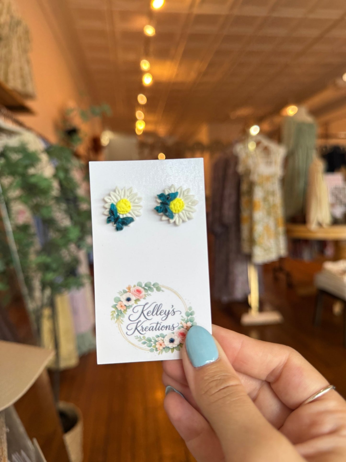 Spring Daisy Studs - 2 Styles - The Dragonfly Boutique