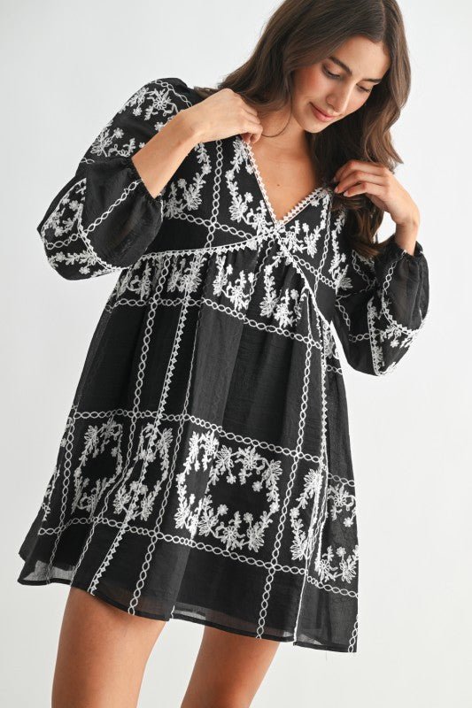 Holiday Delight Dress - The Dragonfly Boutique