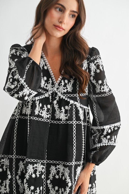 Holiday Delight Dress - The Dragonfly Boutique