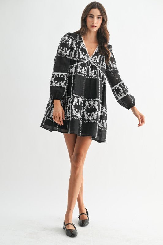 Holiday Delight Dress - The Dragonfly Boutique