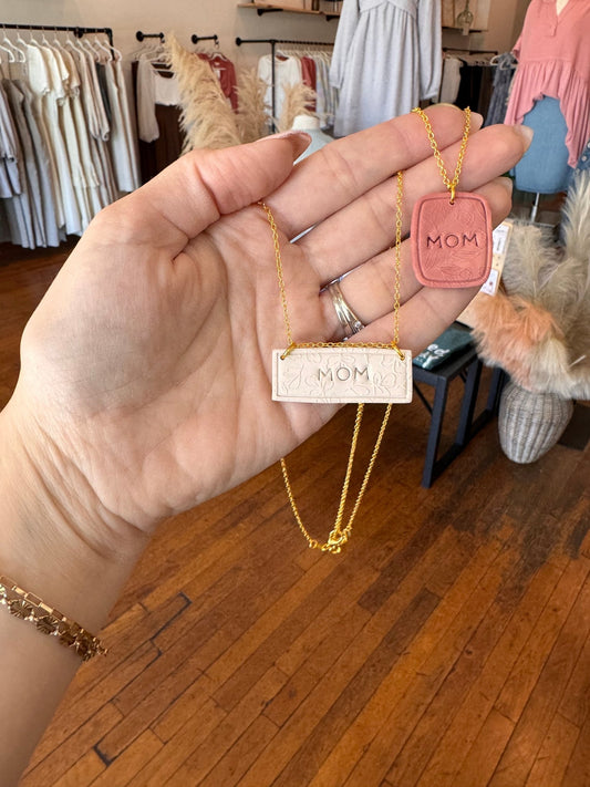 Mom Necklace - The Dragonfly Boutique