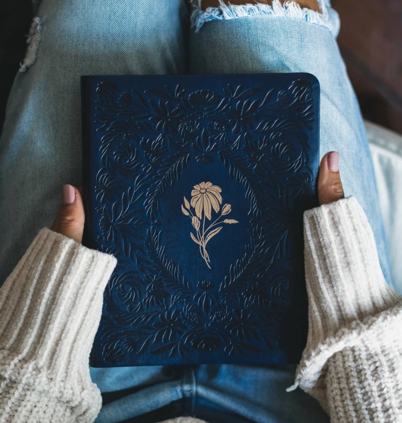 NLT Notetaking Bible: Versailles Theme - The Dragonfly Boutique