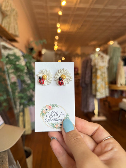 Spring Daisy Studs - 2 Styles - The Dragonfly Boutique