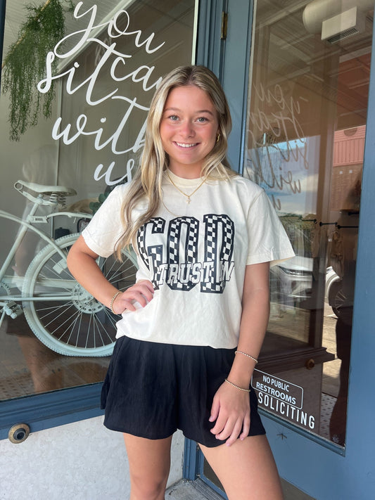 Trust in God Tee - The Dragonfly Boutique