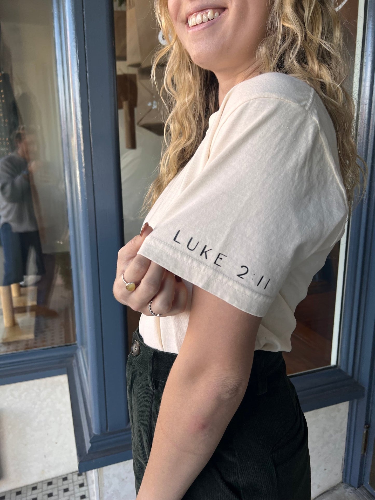 Love Came Down Graphic Tee - The Dragonfly Boutique